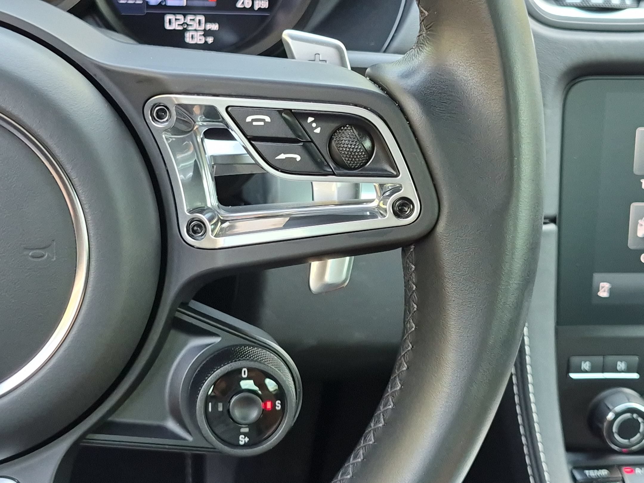 Certified 2024 Porsche 718 Cayman RWD image 9