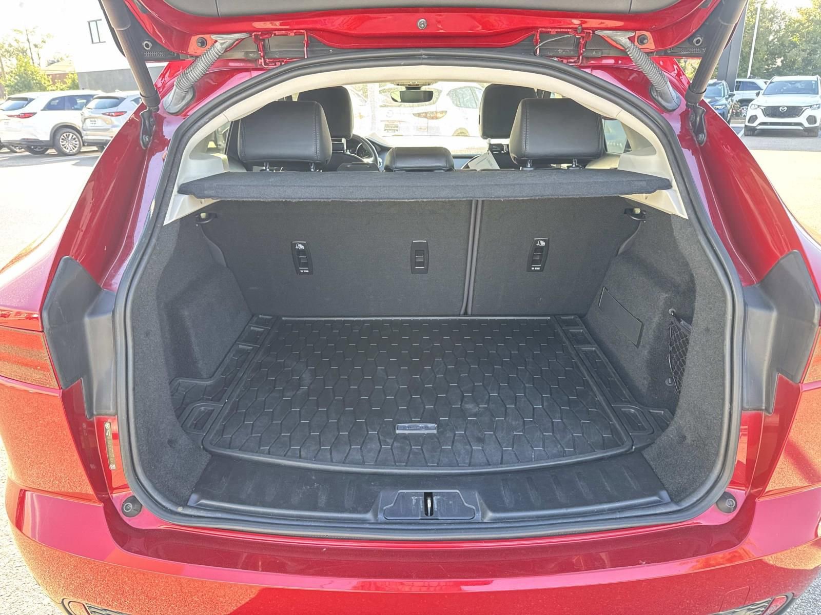 Used 2019 Jaguar E-PACE S image 8