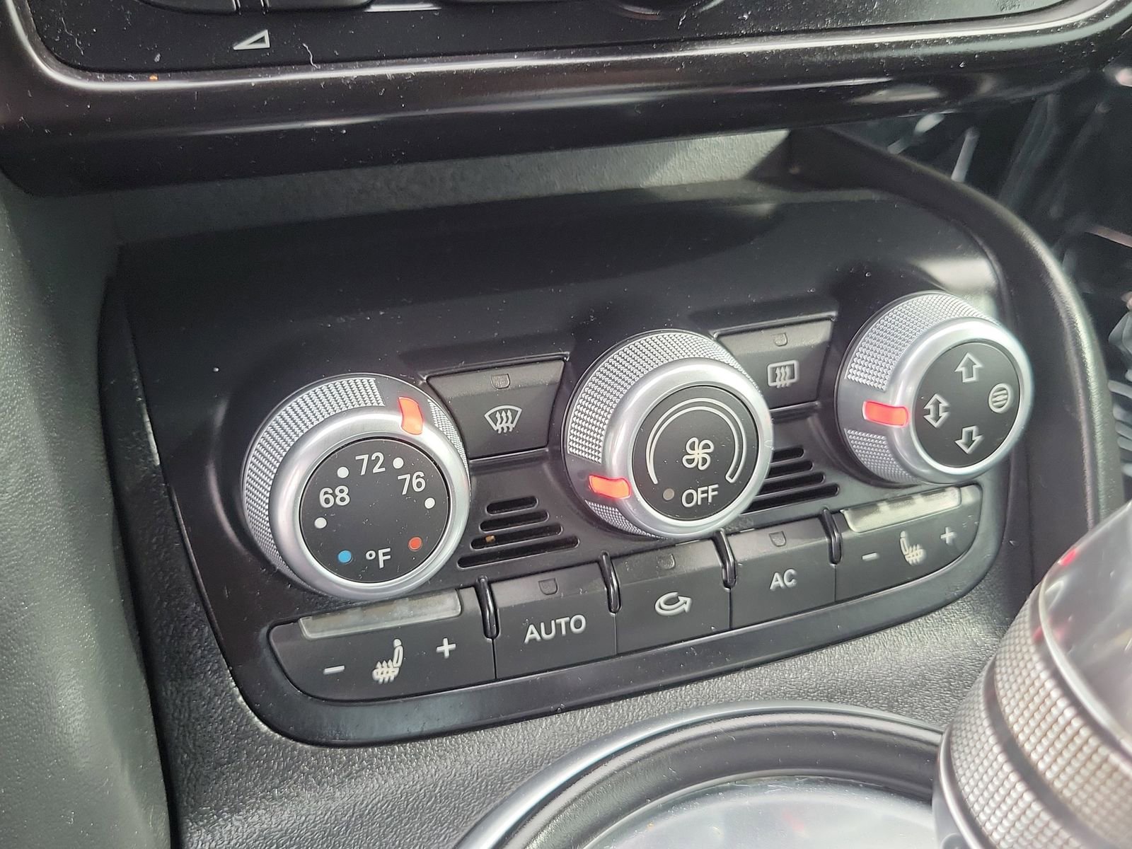 Used 2012 Audi R8 V10 image 23