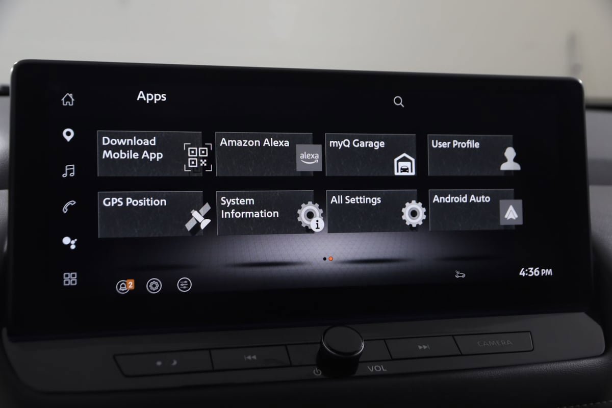 Used 2025 Nissan Rogue SL w/ Tech Package FWD image 36