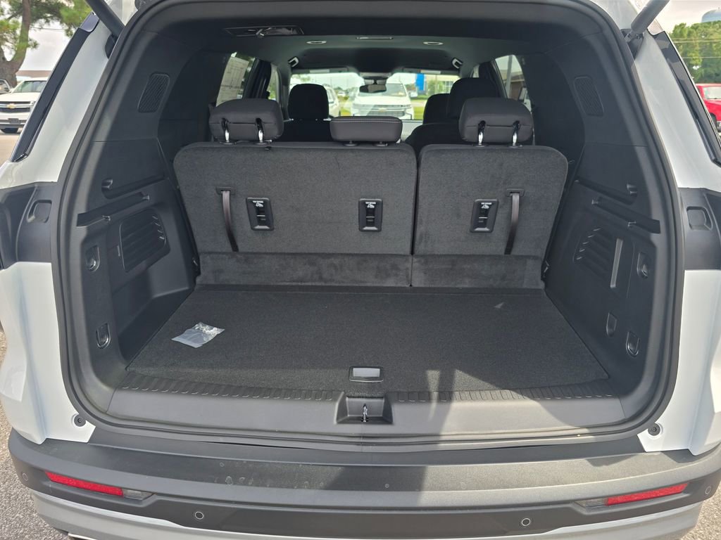 New 2026 Chevrolet Traverse LT image 24
