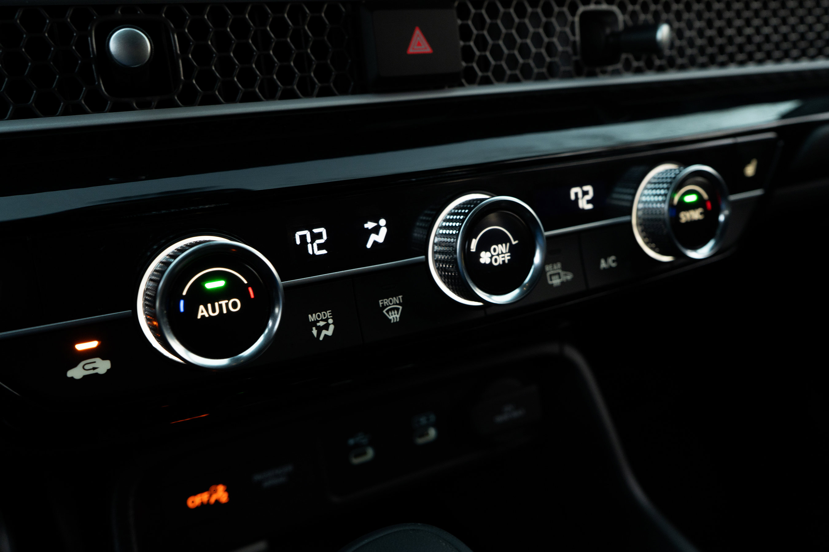 Used 2025 Honda Civic Sport image 32