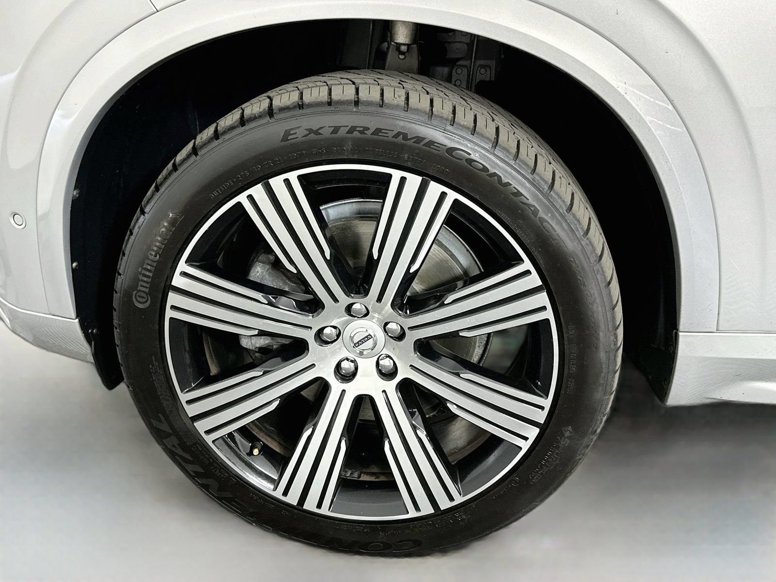 Used 2023 Volvo XC90 B6 Ultimate w/ Protection Package Premier AWD/4WD image 34