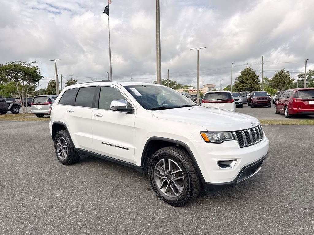 Used 2022 Jeep Grand Cherokee Limited AWD/4WD image 1