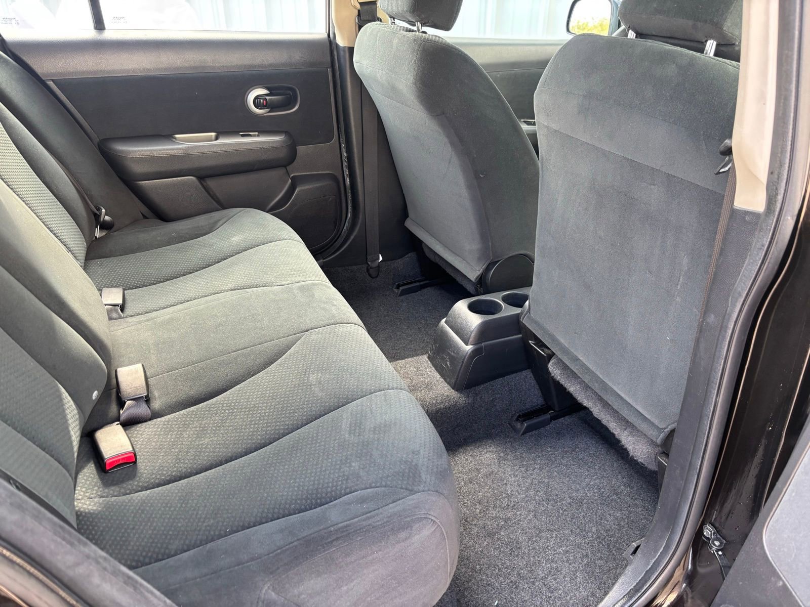 Used 2011 Nissan Versa 1.8 S w/ Plus Pkg image 27