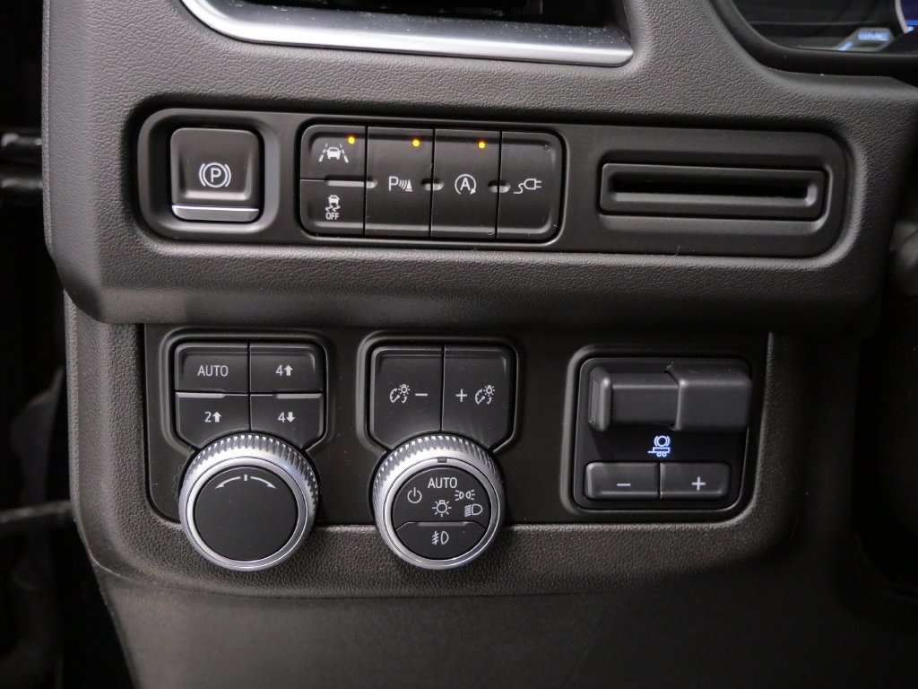 Used 2021 GMC Yukon SLT w/ SLT Luxury Plus Package AWD/4WD image 19
