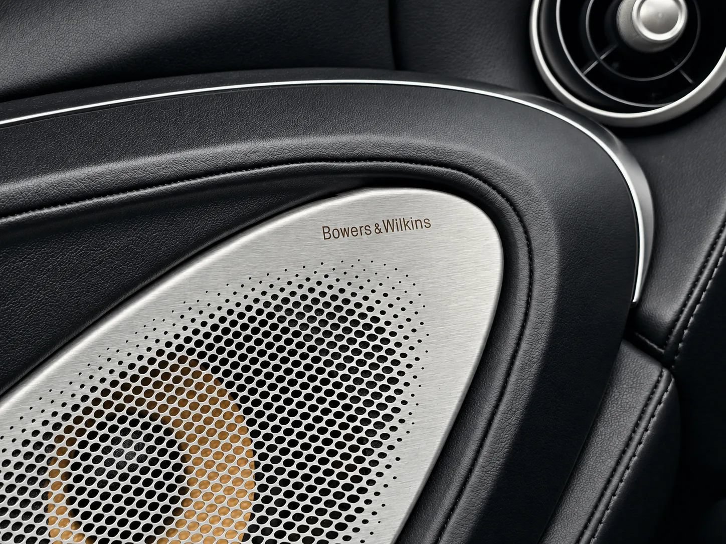 Used 2023 McLaren GT RWD image 42