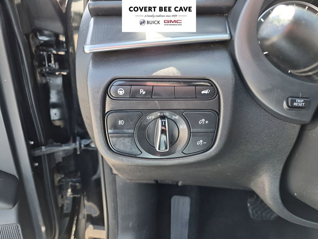 Used 2022 INFINITI QX50 Luxe w/ Appearance Package image 32