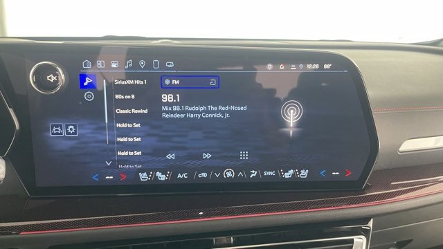 Used 2025 Chevrolet Traverse RS w/ LPO, Floor Liner Package image 41