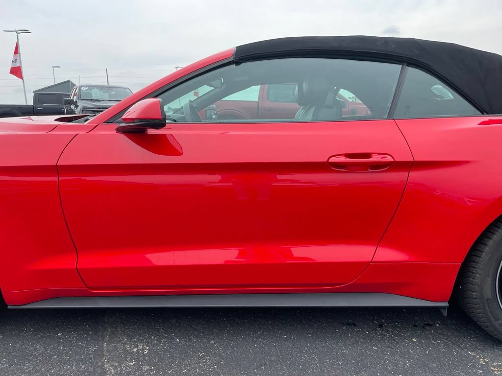 Used 2018 Ford Mustang Premium RWD image 28