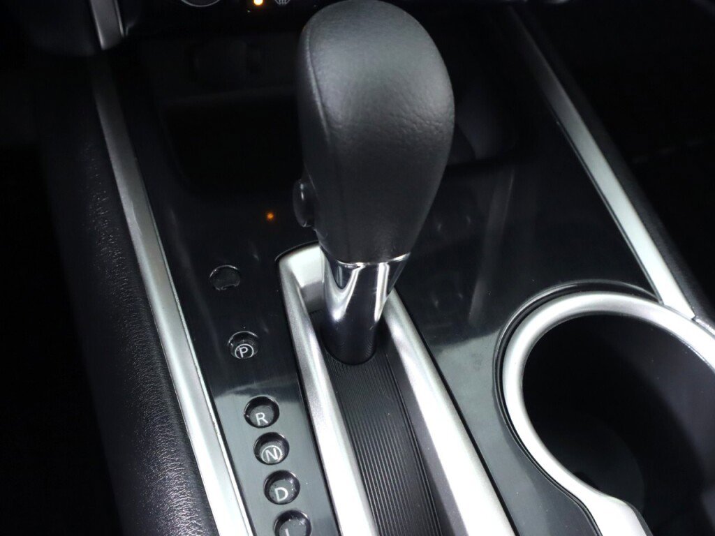 Used 2018 Nissan Pathfinder S image 27