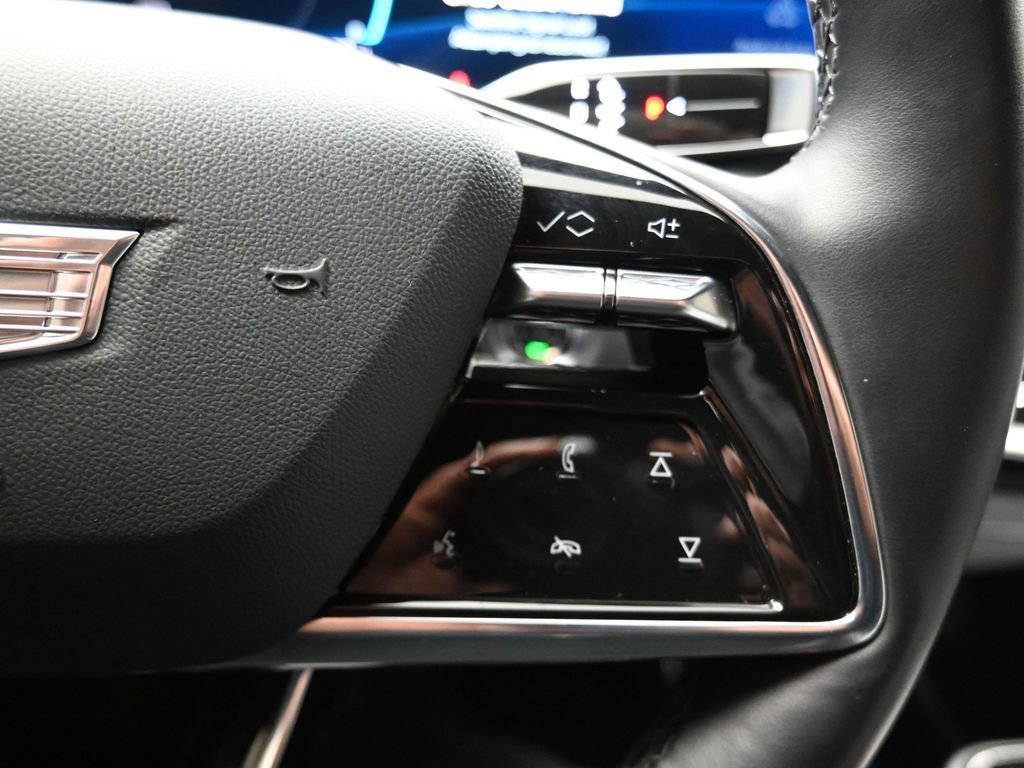 Used 2024 Cadillac Lyriq Sport image 24