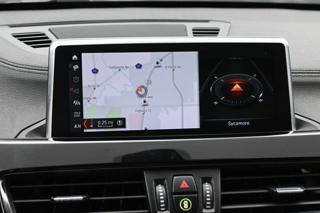 Used 2021 BMW X1 xDrive28i AWD/4WD image 17
