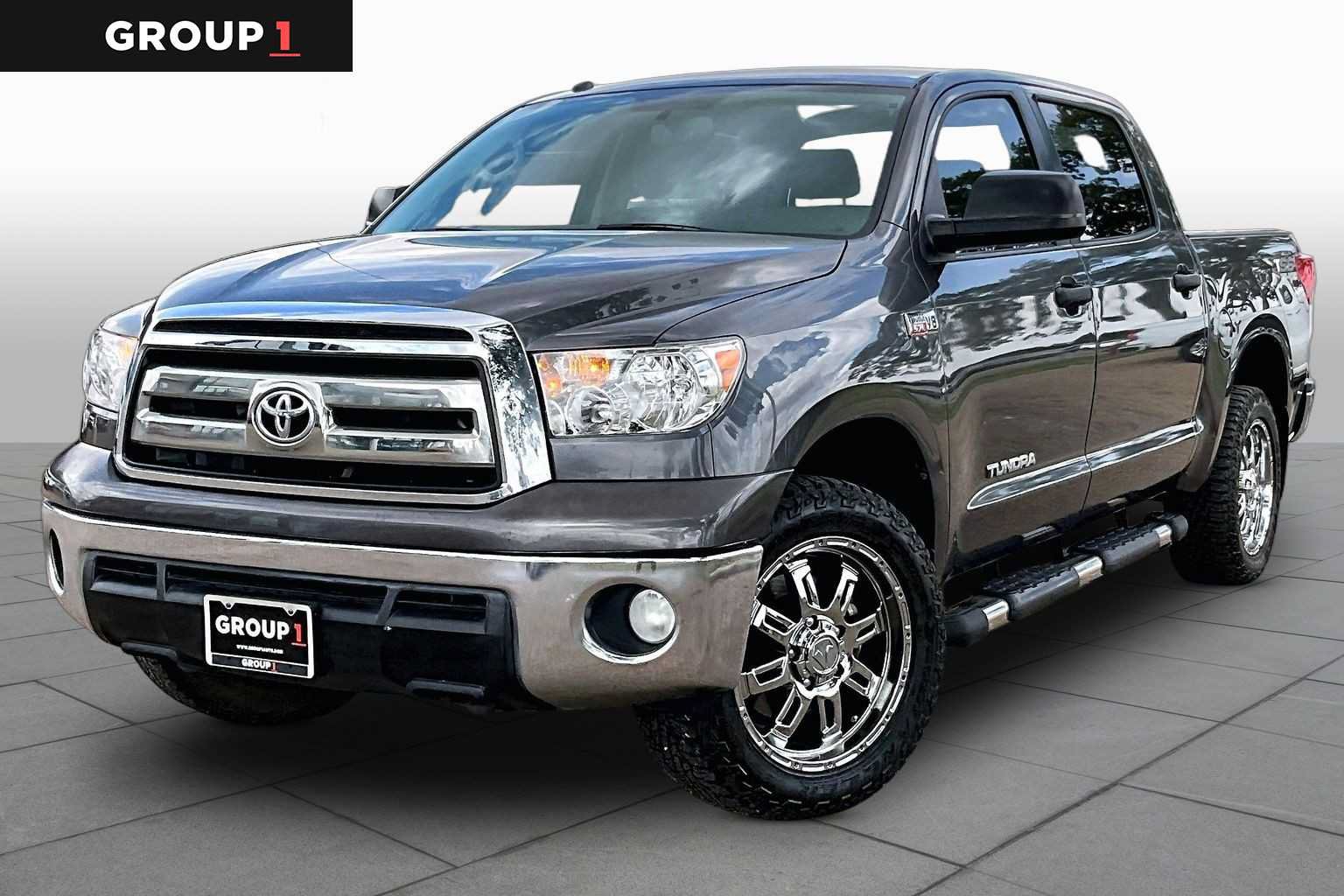 Used 2013 Toyota Tundra 4x4 CrewMax w/ Tow Pkg