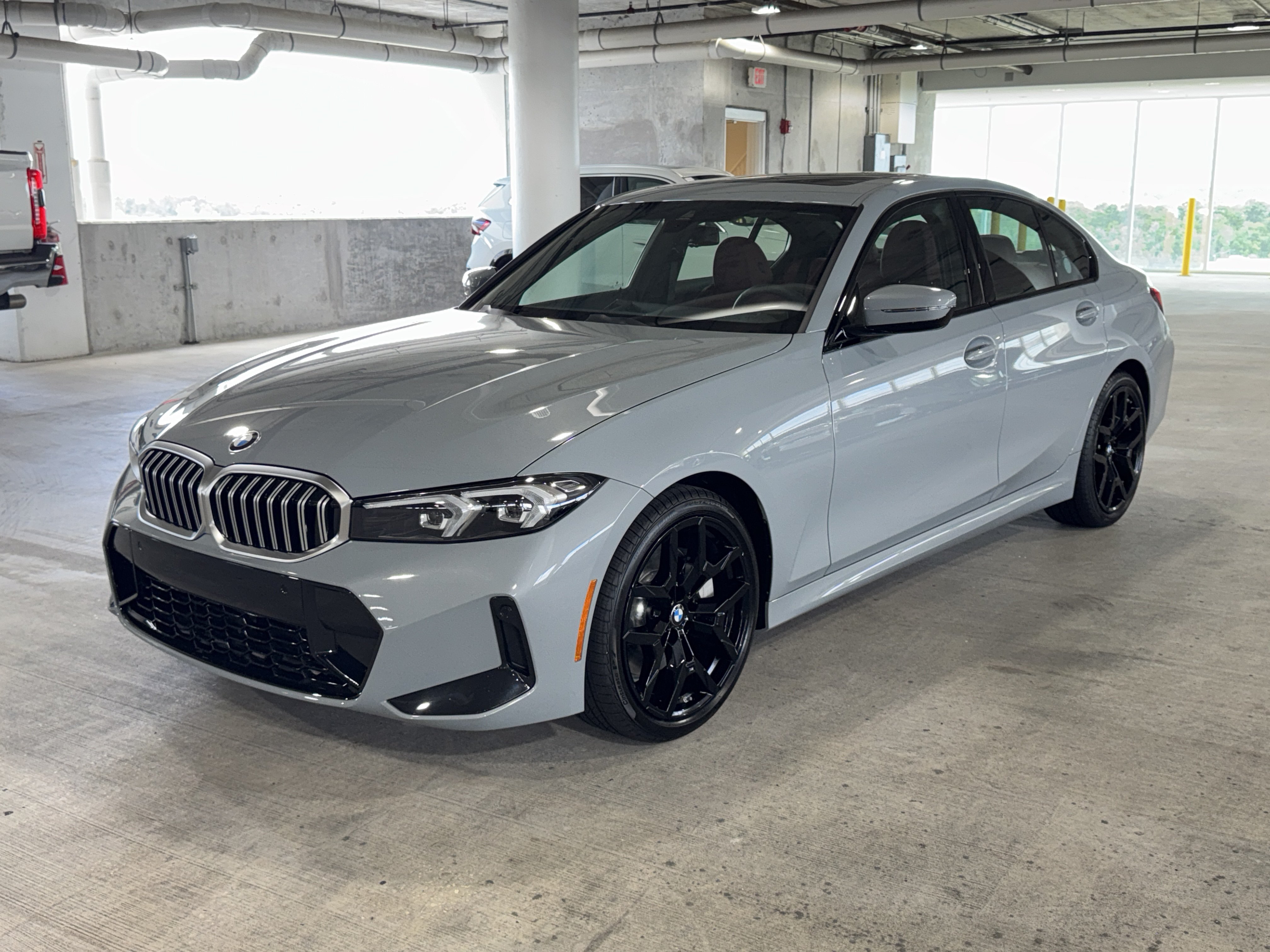 New 2026 BMW 330i Sedan RWD image 3