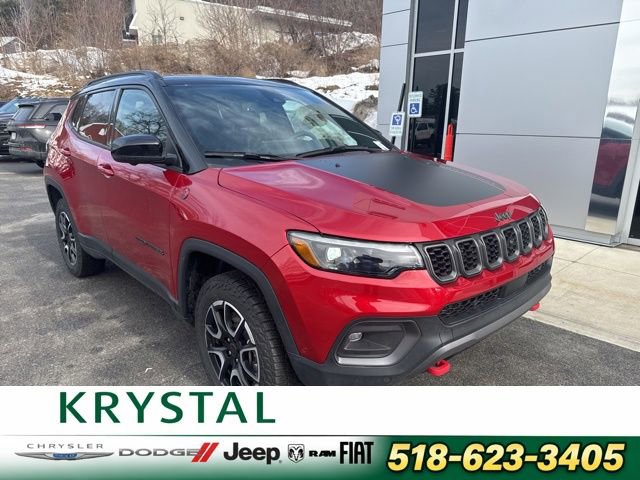 Used 2025 Jeep Compass Trailhawk w/ Trailhawk Elite Group