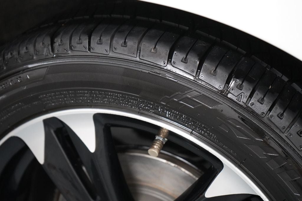 Used 2015 Honda CR-Z EX image 29