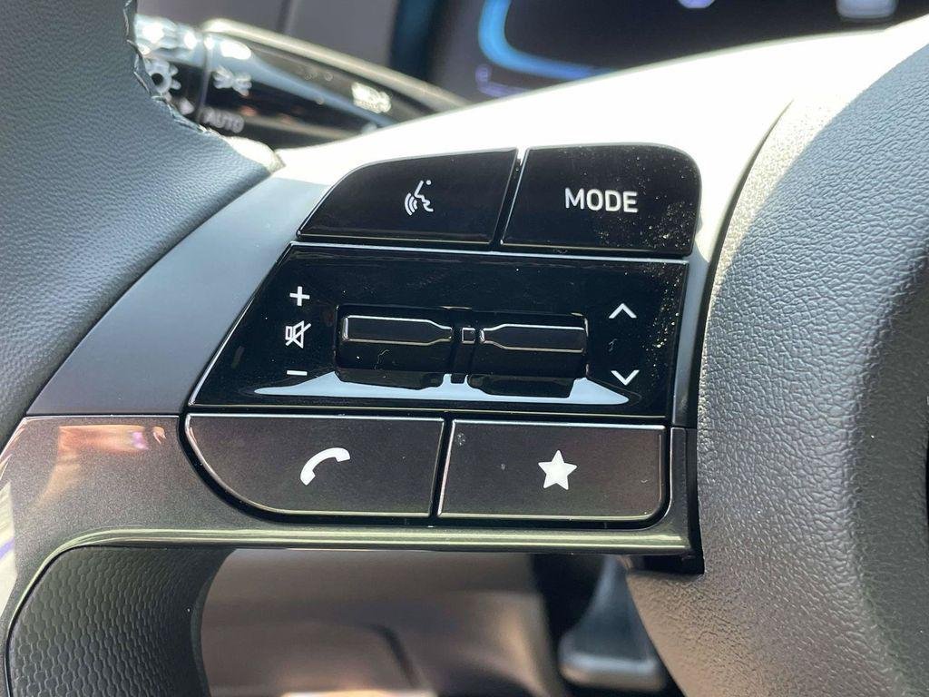 New 2026 Hyundai Elantra SEL Sport FWD image 48