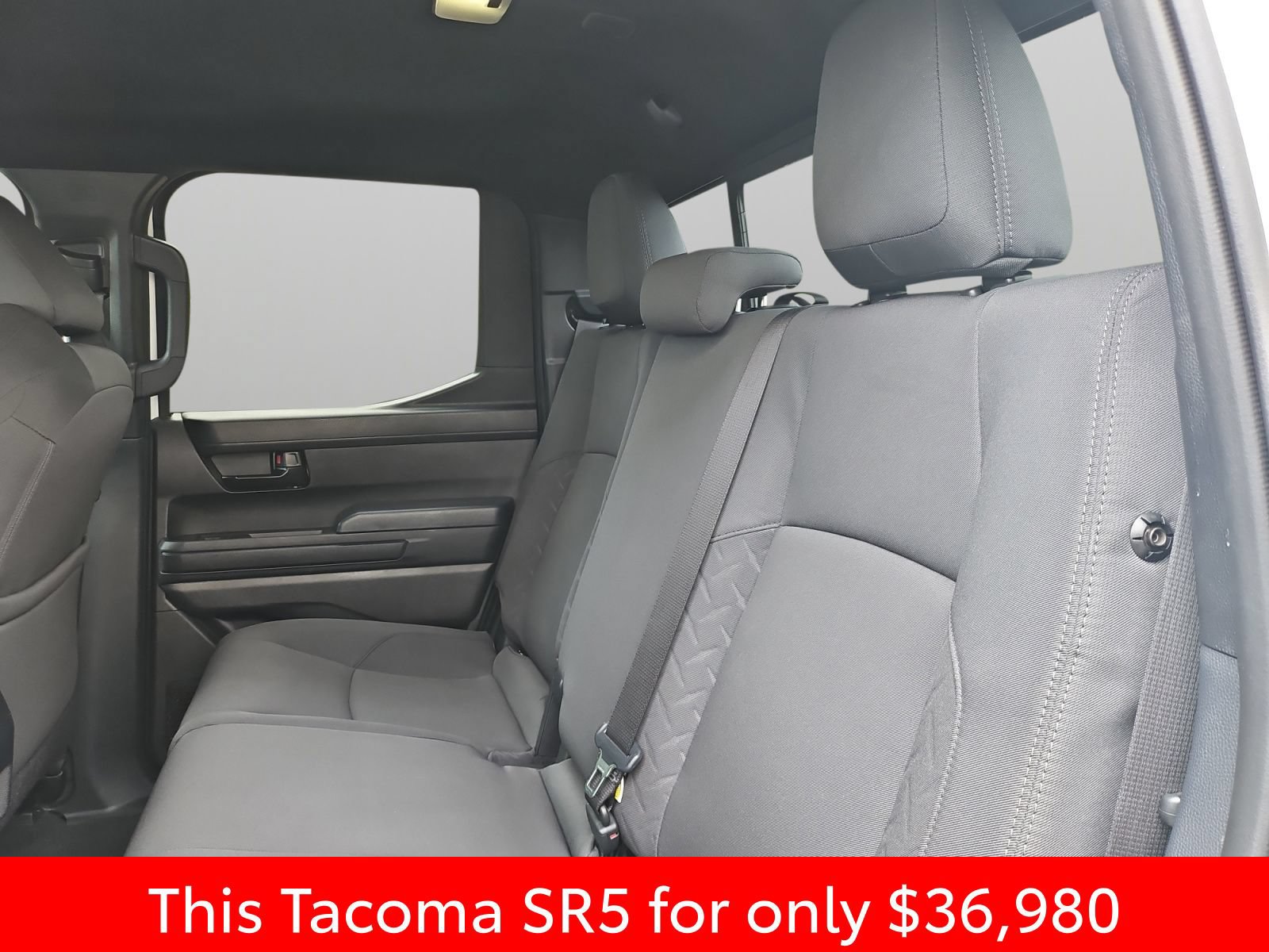 Used 2024 Toyota Tacoma SR5 AWD/4WD image 42