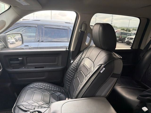 Used 2018 RAM 1500 Express w/ Black Ram 1500 Express Group AWD/4WD image 15