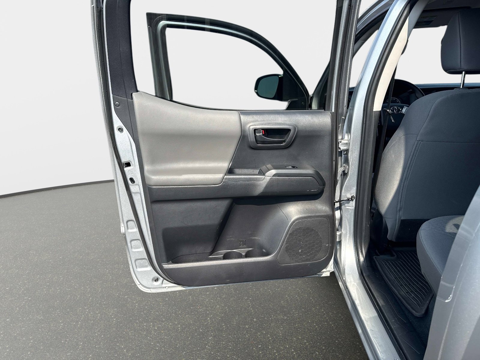 Used 2023 Toyota Tacoma SR image 10