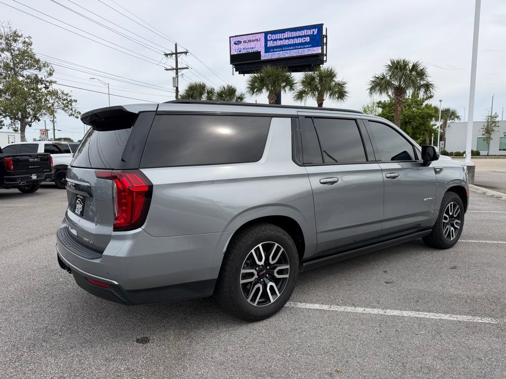 Used 2023 GMC Yukon XL AT4 w/ AT4 Premium Plus Package AWD/4WD image 4