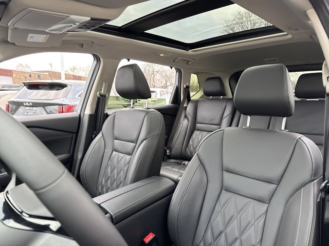 New 2025 Nissan Rogue Platinum w/ Tech Package AWD/4WD image 30