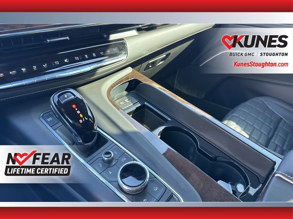 Used 2023 Cadillac Escalade Sport Platinum image 19