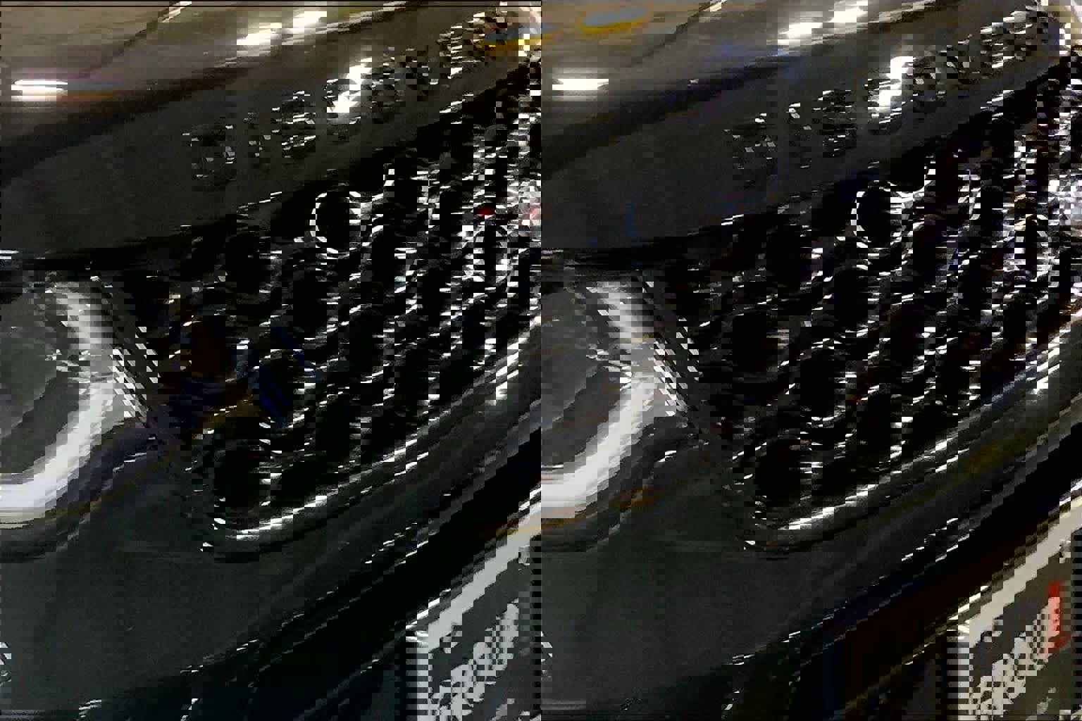 Used 2024 Land Rover Discovery Sport Dynamic SE image 30