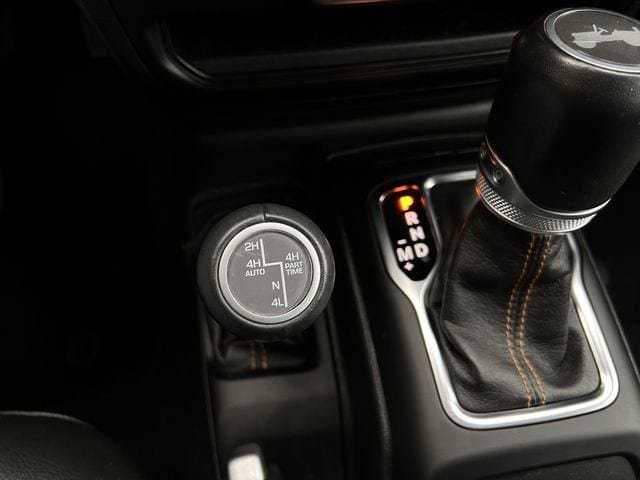 Used 2022 Jeep Wrangler Unlimited Sahara image 23