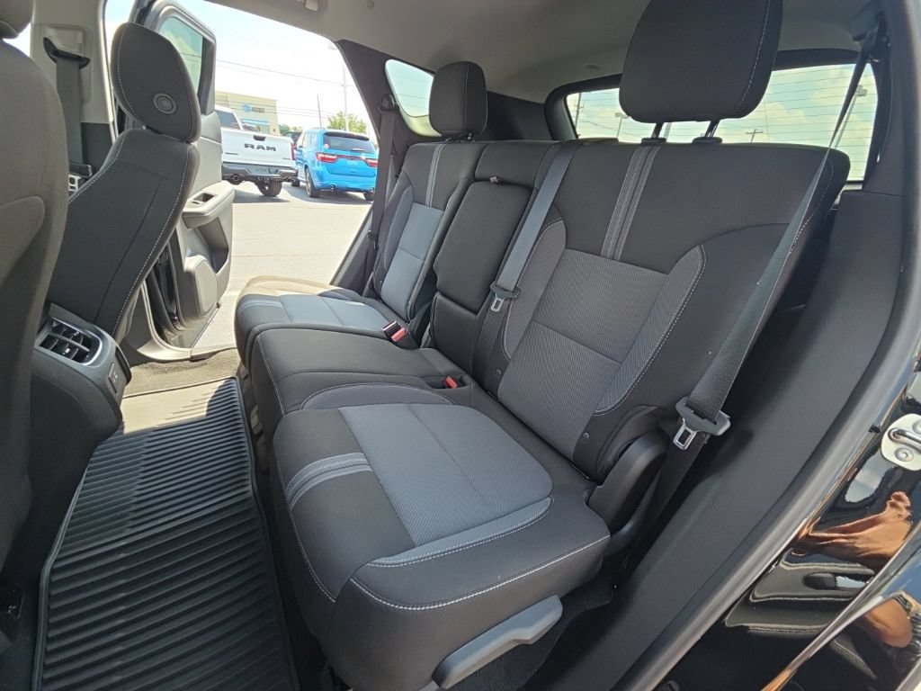 Used 2024 Chevrolet Blazer LT w/ Convenience Package FWD image 32