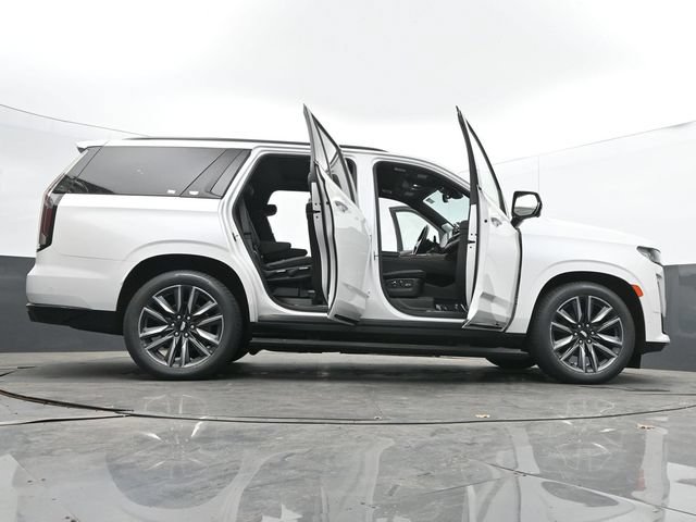 Used 2024 Cadillac Escalade Sport Platinum w/ LPO, Floor Liner Package AWD/4WD image 80