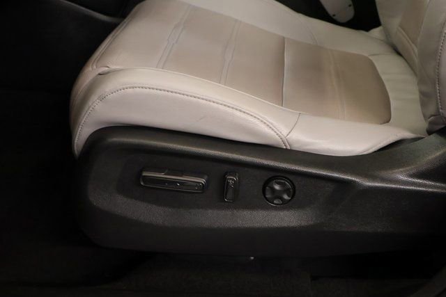 Used 2019 Honda CR-V EX-L image 11