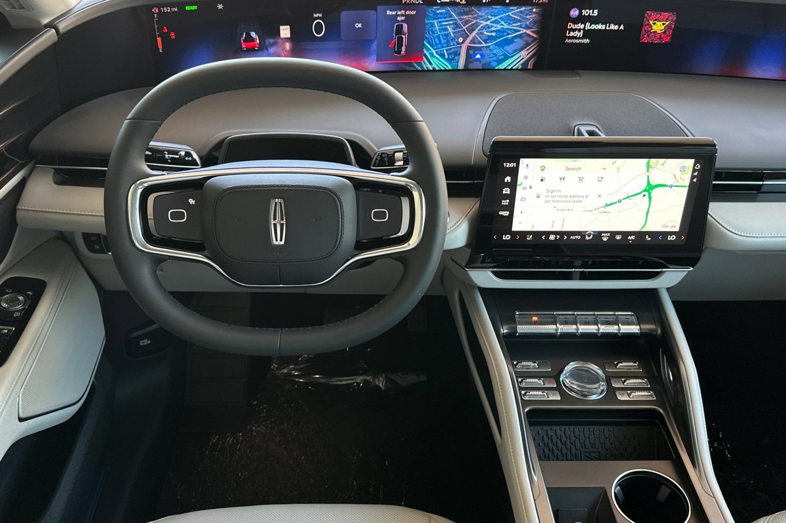 New 2026 Lincoln Nautilus Premier AWD/4WD image 13