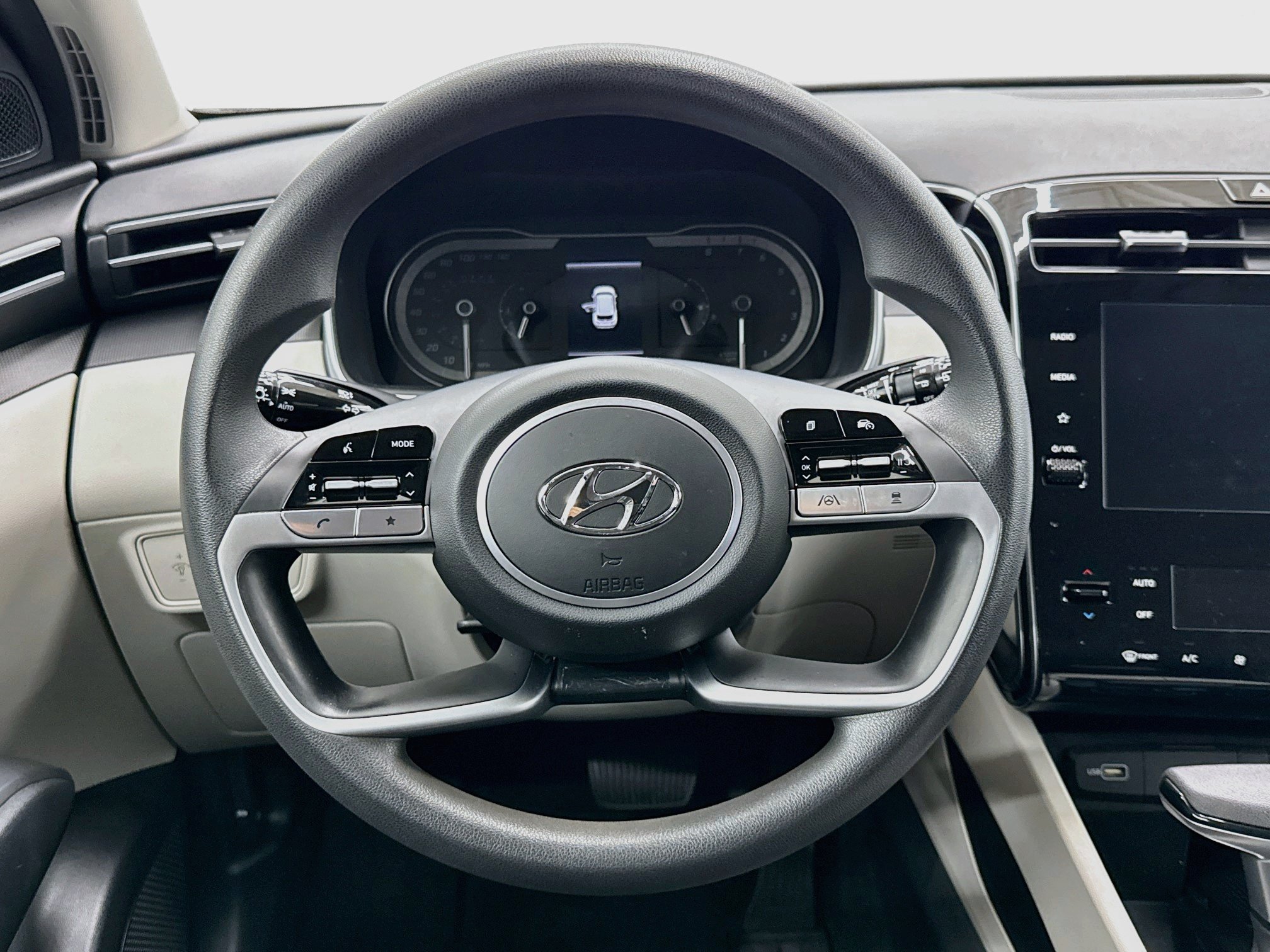 Used 2024 Hyundai Tucson SEL FWD image 18