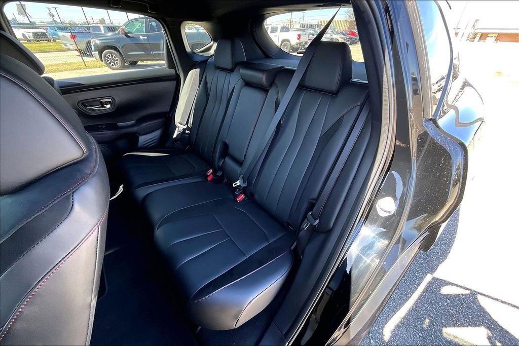 Certified 2025 Acura ADX A-Spec image 37