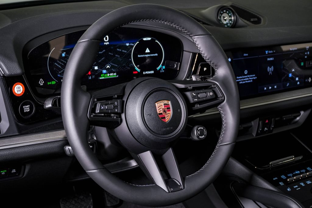 New 2026 Porsche Cayenne E-Hybrid AWD/4WD image 18
