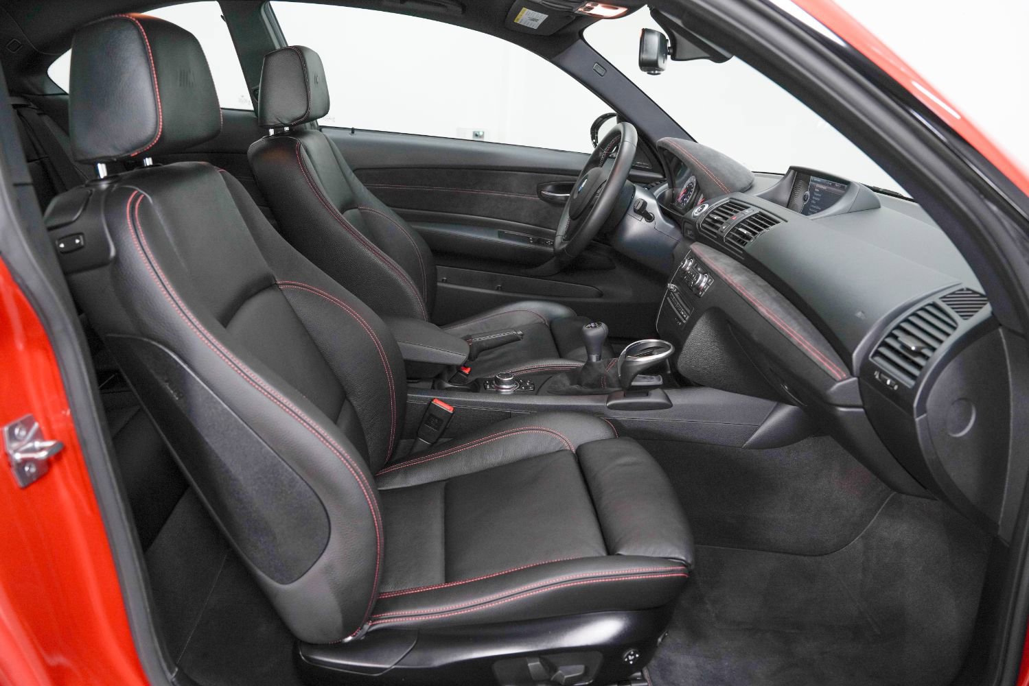 Used 2011 BMW 1 Series M image 25