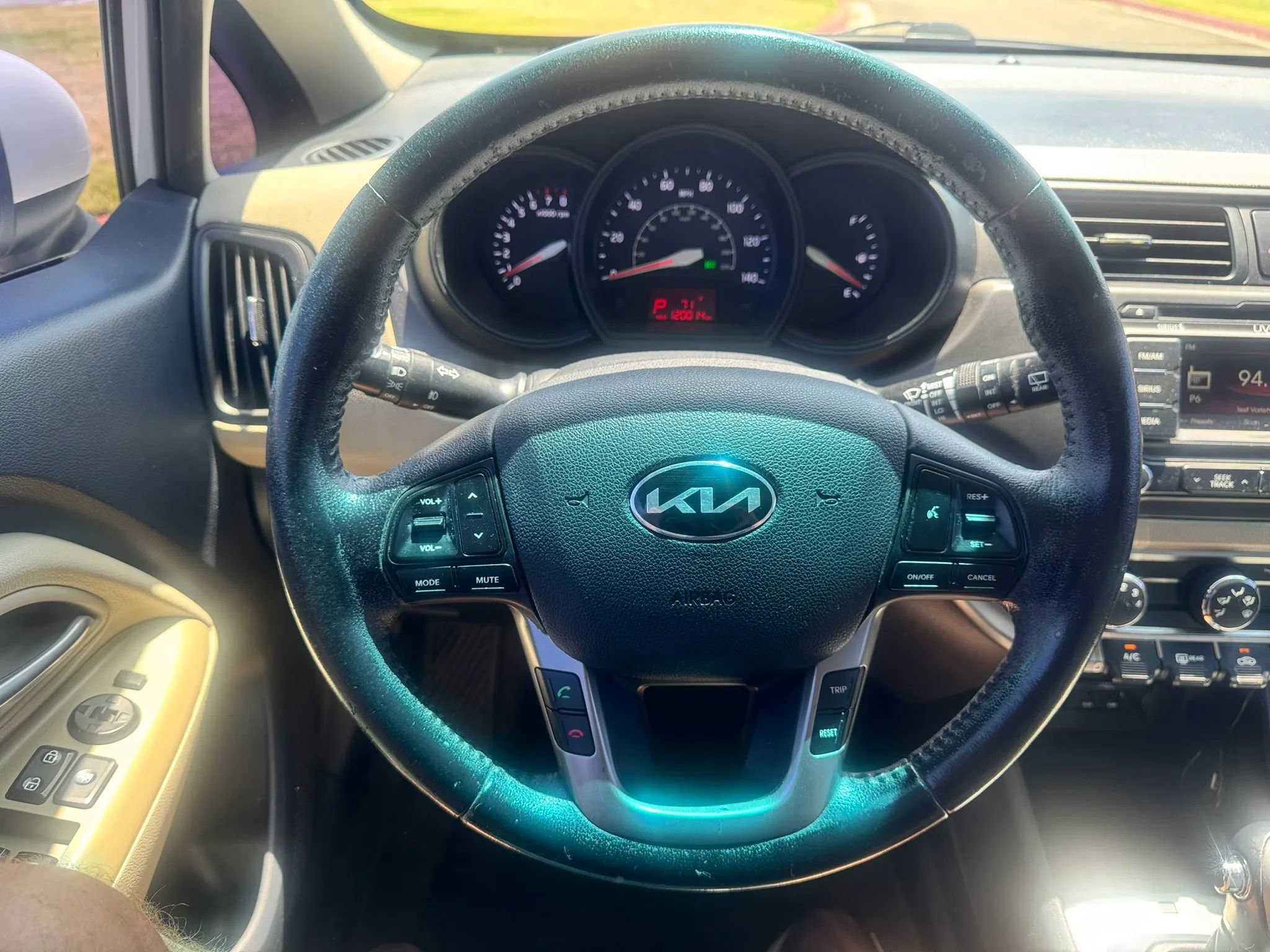 Used 2013 Kia Rio EX w/ Convenience Pkg FWD image 17