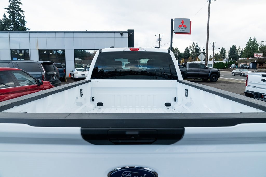 Used 2024 Ford F350 XLT image 7