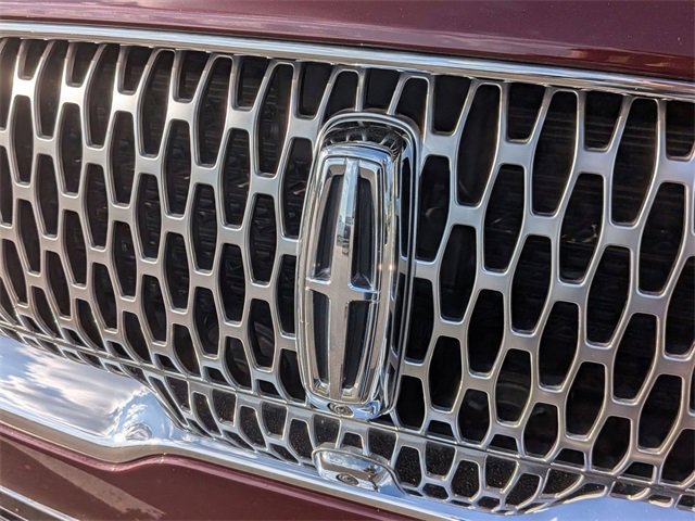 Certified 2022 Lincoln Nautilus Reserve w/ Equipment Group 201A image 9