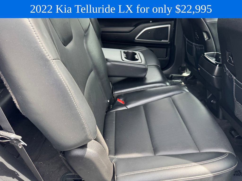 Used 2022 Kia Telluride LX FWD image 11