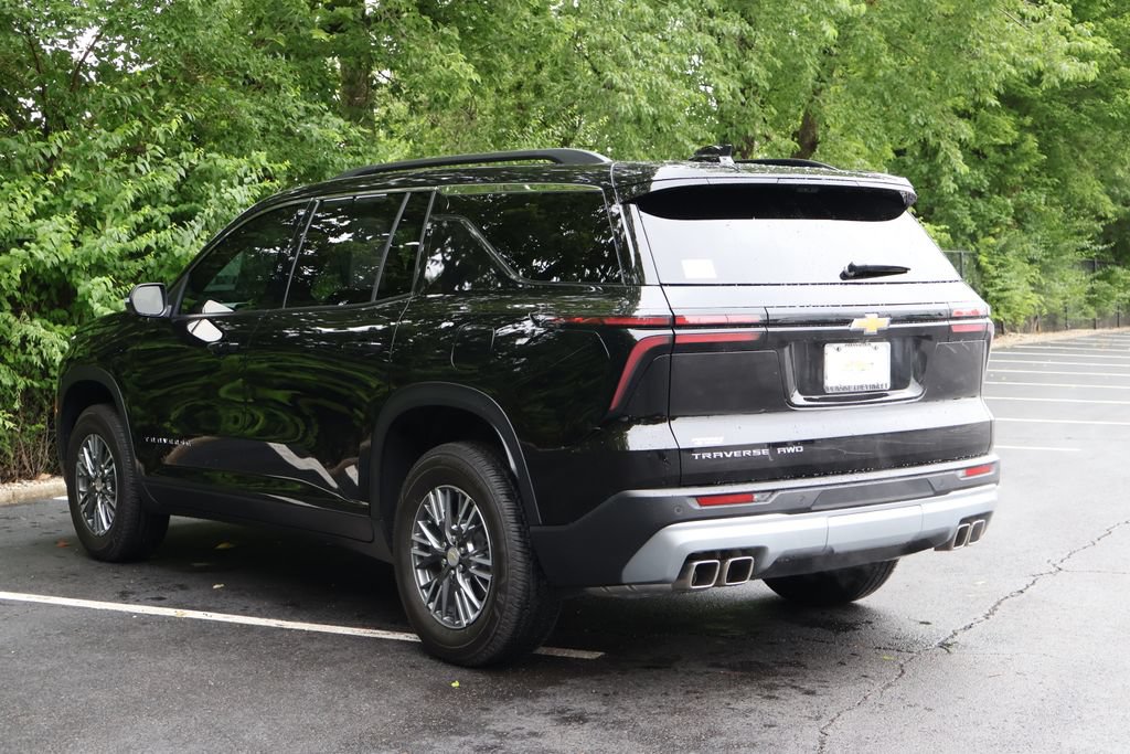 Used 2026 Chevrolet Traverse LT w/ Driver Confidence Package AWD/4WD image 6