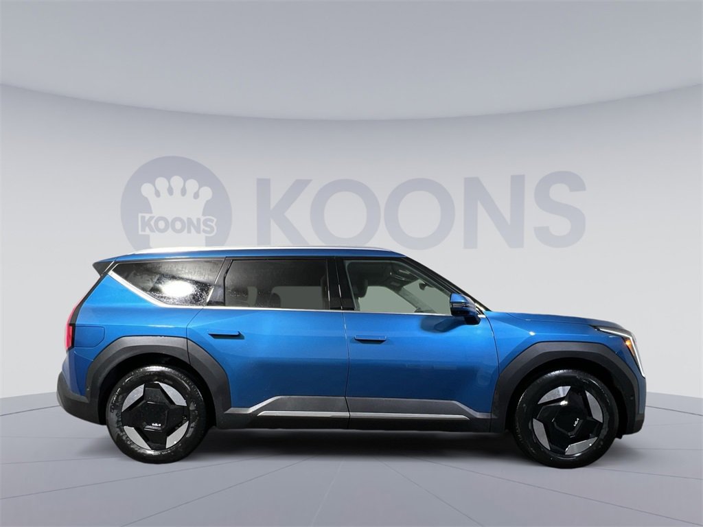 New 2026 Kia EV9 Wind image 7