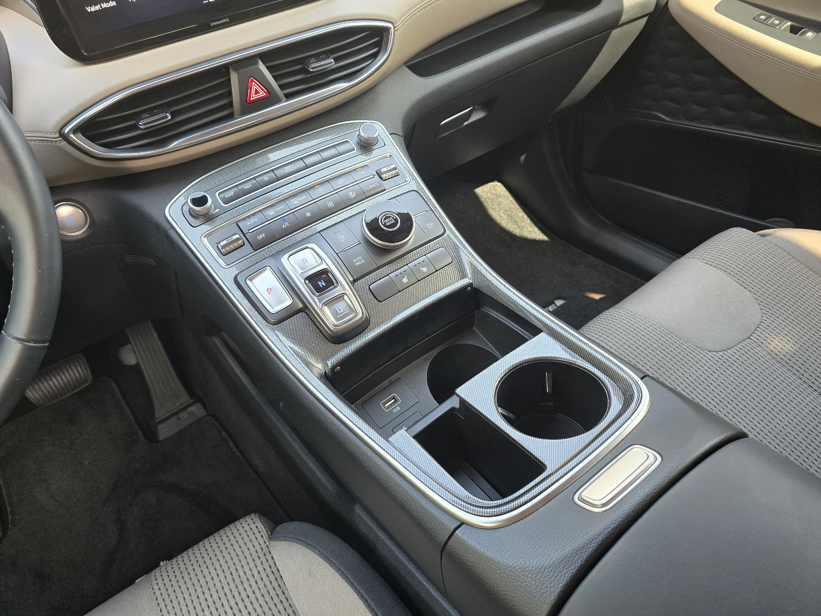 Used 2023 Hyundai Santa Fe SEL image 17