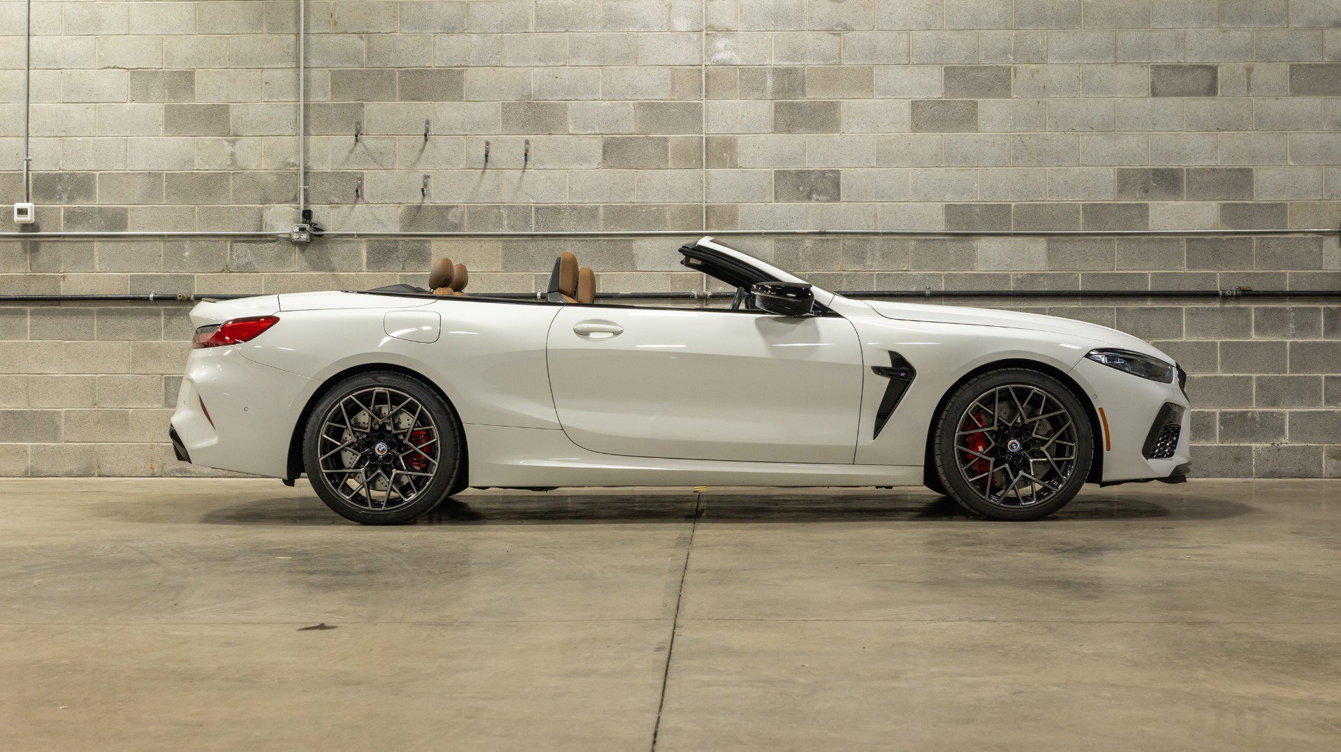 Used 2023 BMW M8 Competition image 10