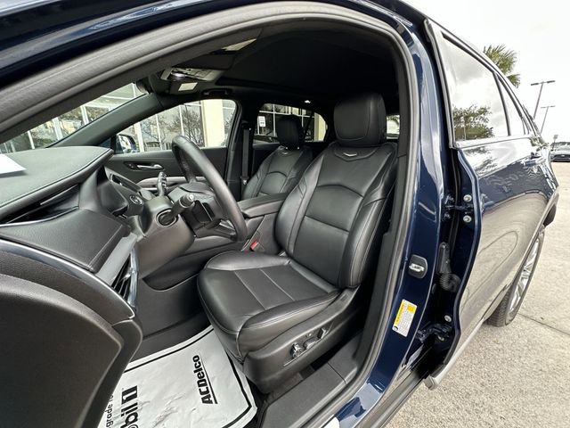 Used 2021 Cadillac XT4 Premium Luxury image 19