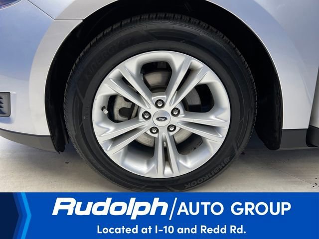 Used 2018 Ford Taurus SE image 25