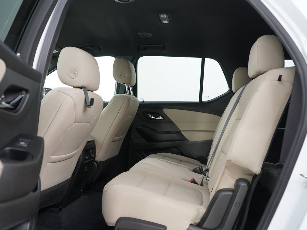 Used 2023 Chevrolet Traverse LS AWD/4WD image 20