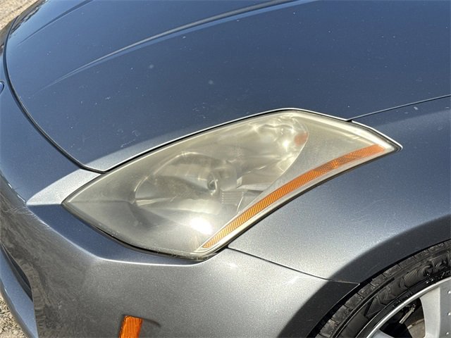 Used 2005 Nissan 350Z Touring image 8